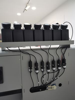 携帯用ケース i3200 プリントヘッドと LED 水冷却システム付き UVプリンター