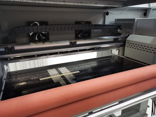 EPS 3 i3200 プリントヘッドと印刷用ラミネーター付きのRoll to Roll UV DTFプリンター